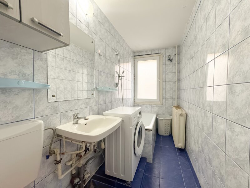 Giurgiului- Drumul Gazarului. Garsoniera decomandata.